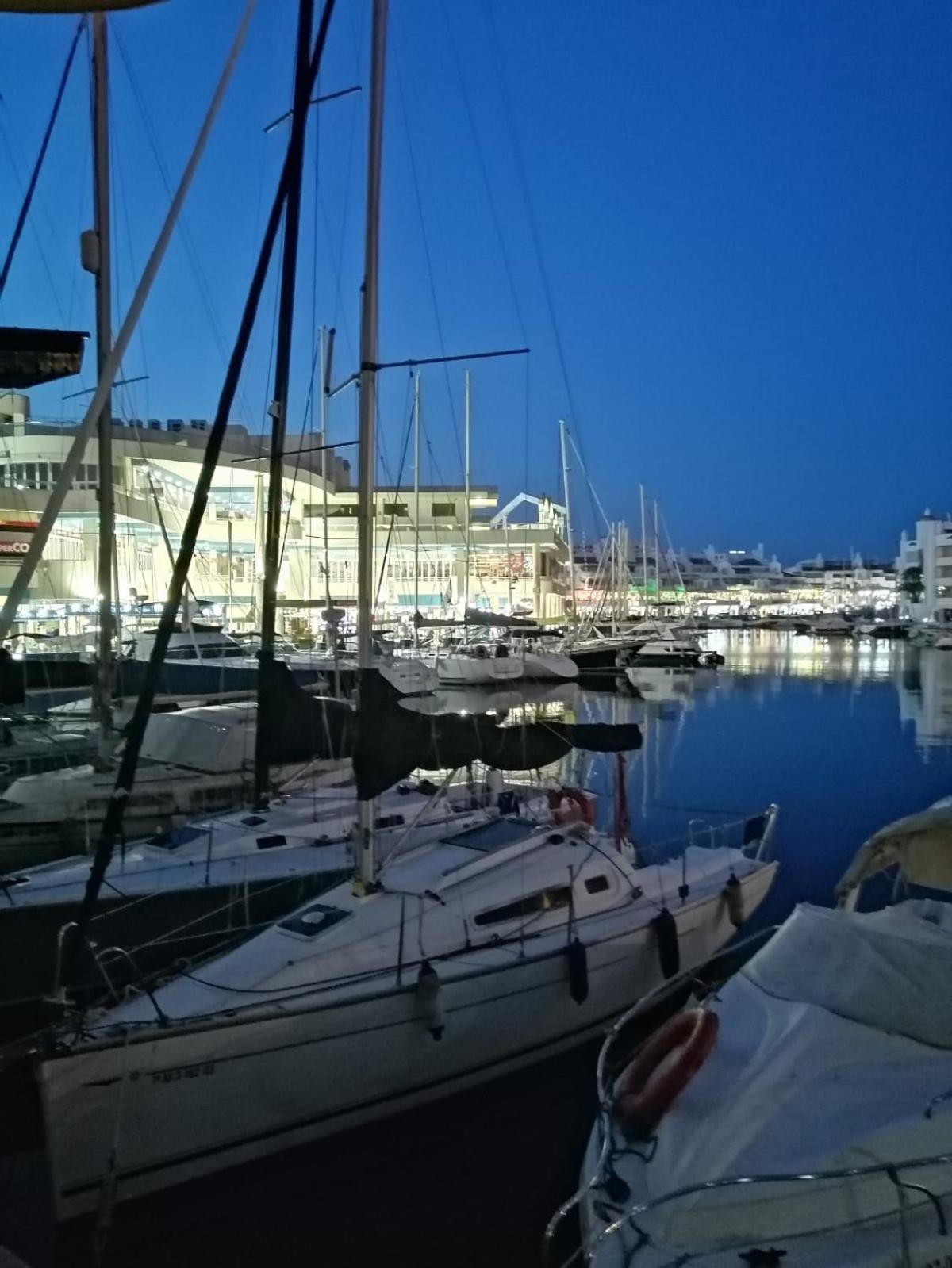 Apartment Helena Benalmádena Exteriör bild